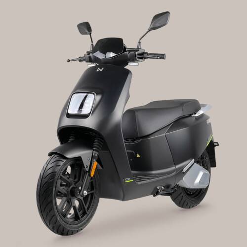 Frison T39 noir mat trois quart face gauche