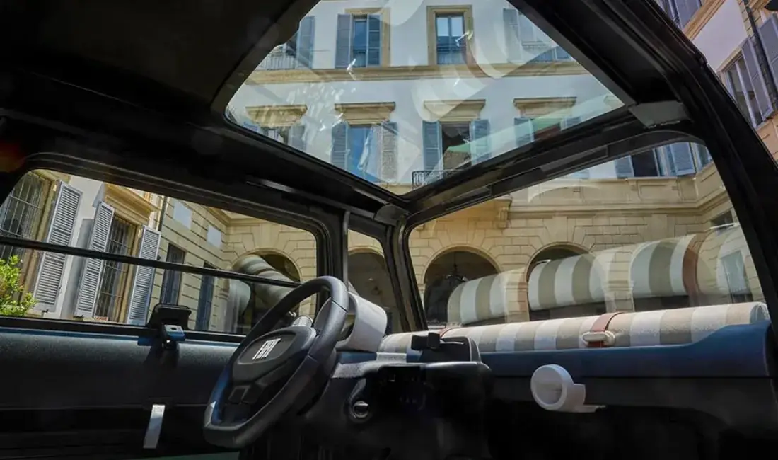 L'intérieur de la Nouvelle Fiat Topolino, une voiture électrique sans permis