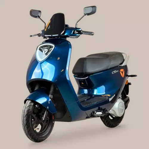 yadea C1S pro bleu trois quart face gauche