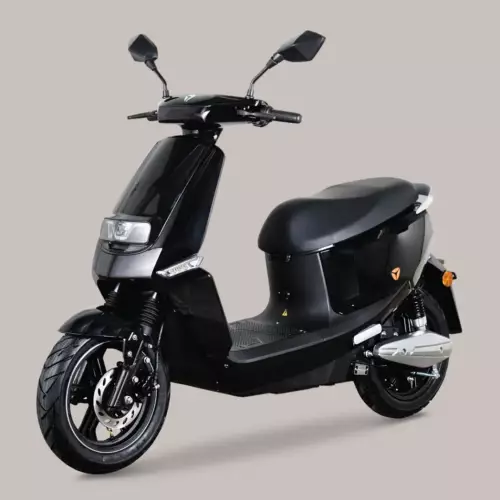 Yadea S-Like trois quart avant gauche